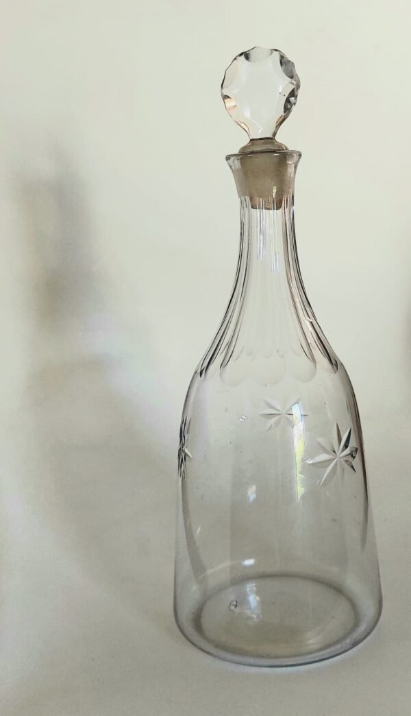 Glass Bell Shaped Decanter with Stopper