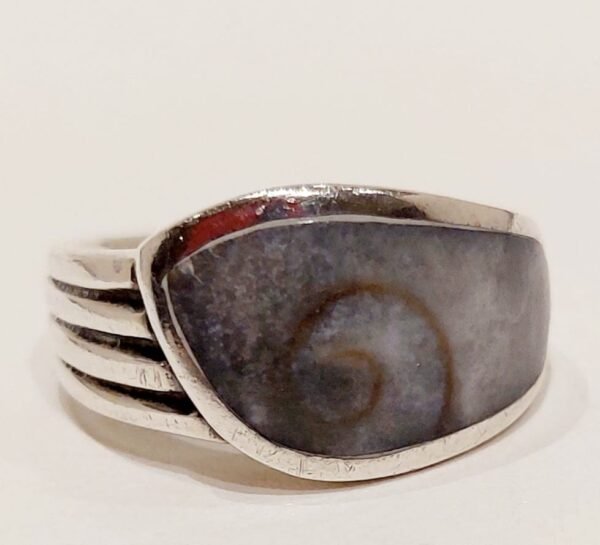 Silver Ring with Shell 4