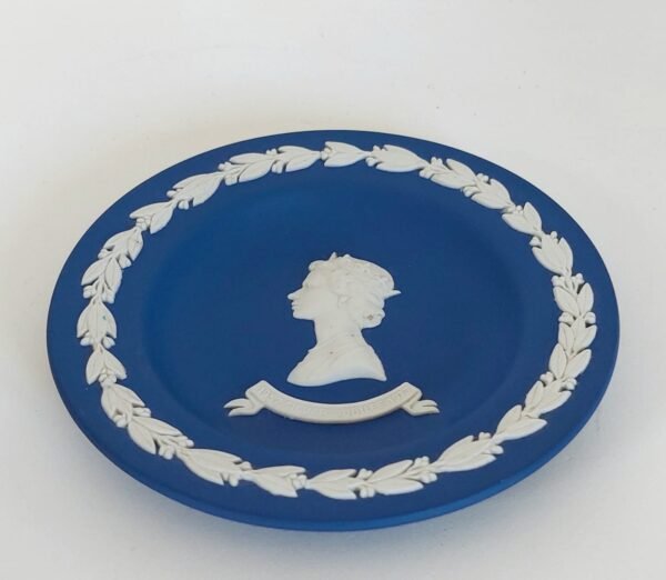 Vintage Wedgwood Queen Elizabeth II Trinket Dish