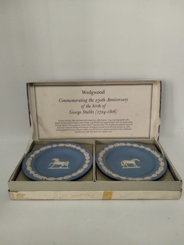 Wedgewood Commemorative Sweet Dishes in original box6 1