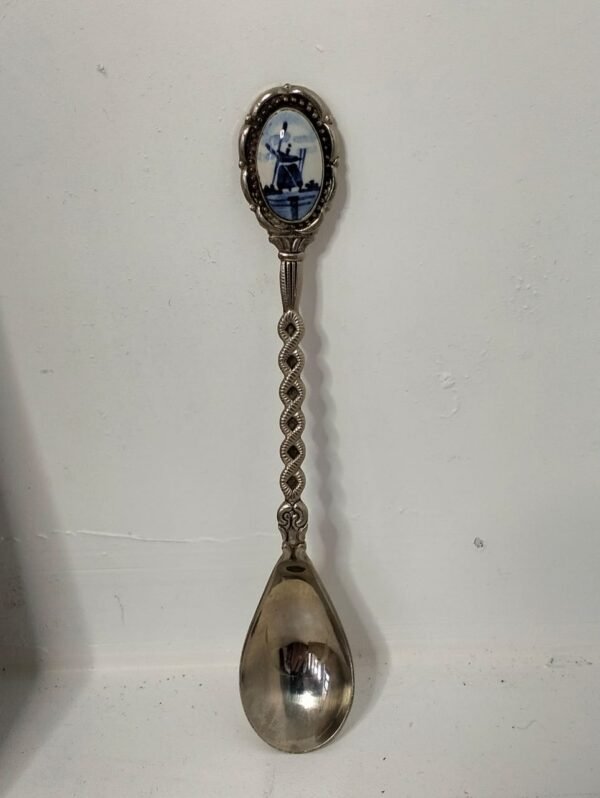 Vintage Dutch EPNS repousse tea spoons