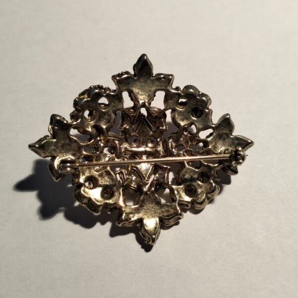 Vintage Art Nouveau Floral Gilt Brass Brooch pin - Image 5