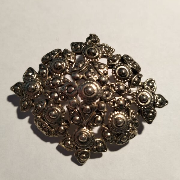 Vintage Art Nouveau Floral Gilt Brass Brooch pin - Image 4