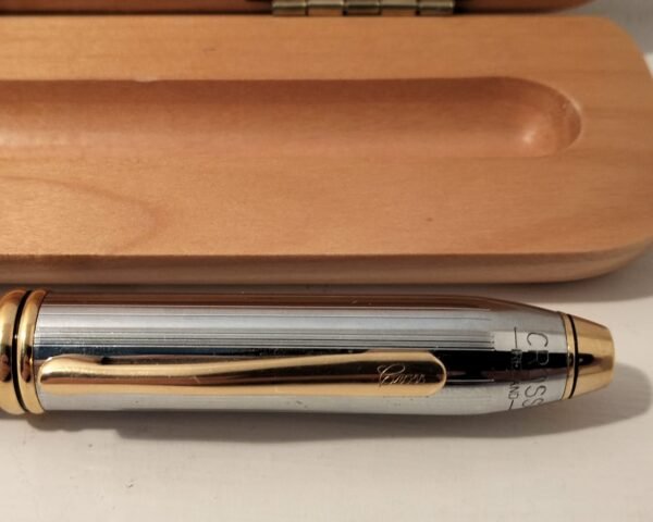 Affordable Cross Gold and Silver Fountain Pen - Image 3