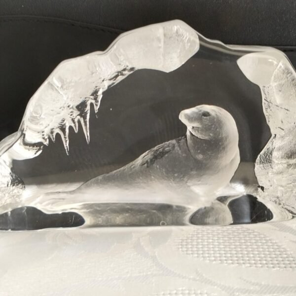 Mats Jonasson lead crystal paperweight