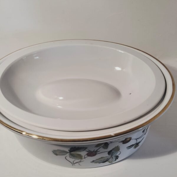 Royal Worcester casserole dish