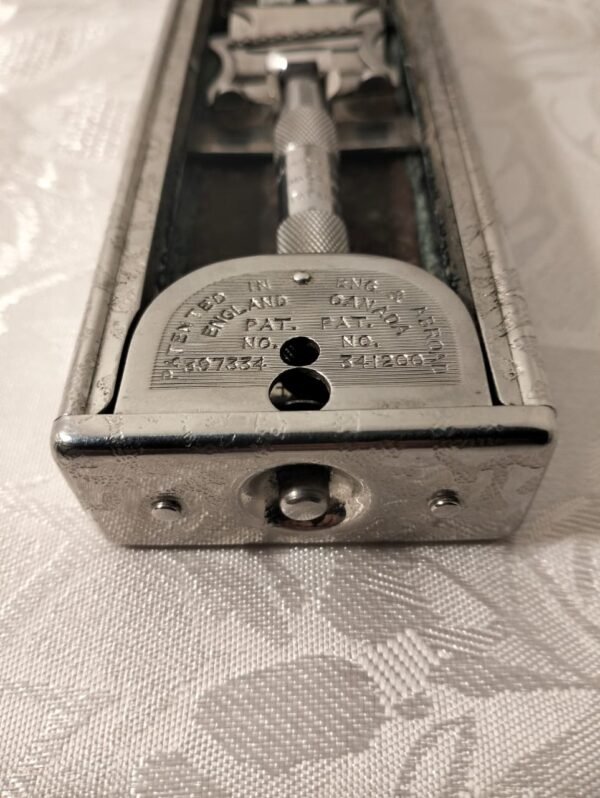 Antique Darwin Hollow Ground Universal Safety Razor - Image 5