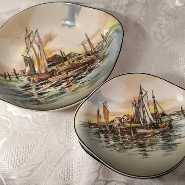 Royal Doulton Home Waters Oval handled Dishes - Image 2