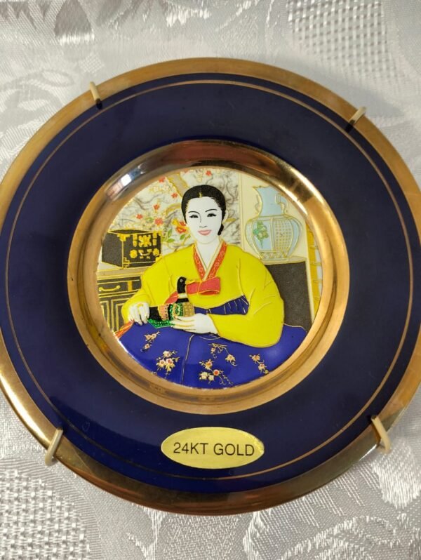 Korean 24kt gold rim enamelled souvenir plate