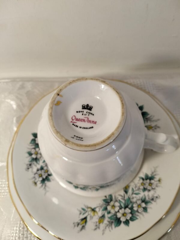 Queen Anne Bone China Trio - Pattern 8564 - Image 4