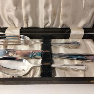 Yeomans silver plate child’s cutlery set in original box