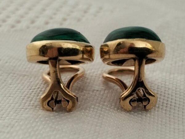 Attractive Vintage 14ct Gold and Malachite Clip on Earrings - Image 2