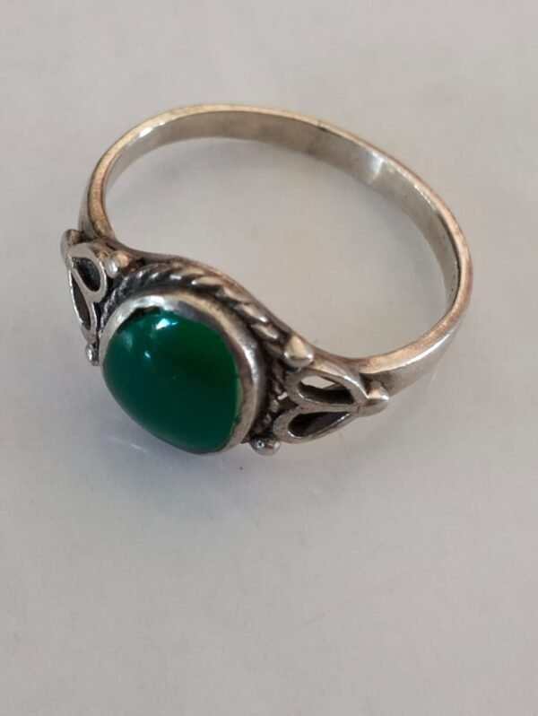 Sterling Silver Oval Shaped Green Onyx Ring - Image 4