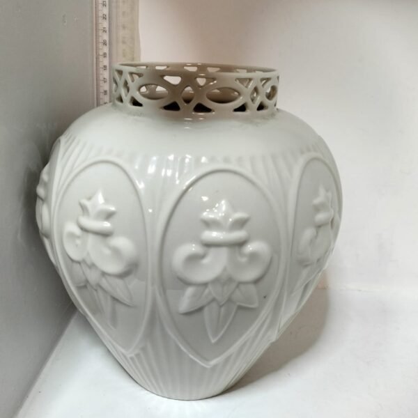 Vintage Lenox Matelasse Pierced Vase - Image 4