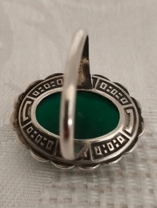 Affordable Sterling Silver Green Agate Ring - Image 3