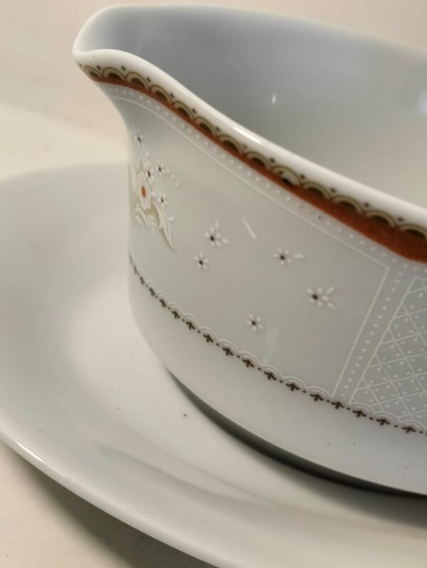 Noritake Bone China Gravy Boat - Image 6