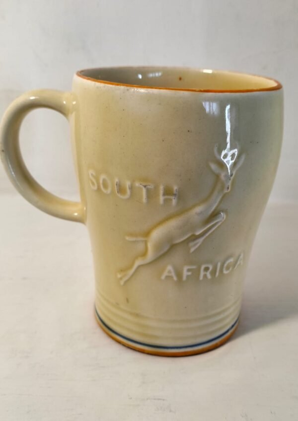 Vintage Royal Commemorative Mug - Image 3