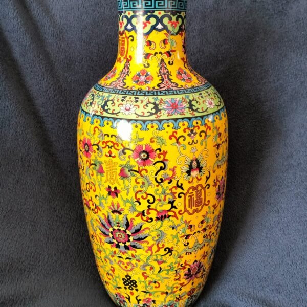 Large Famille Rose Porcelain Vase - Image 3