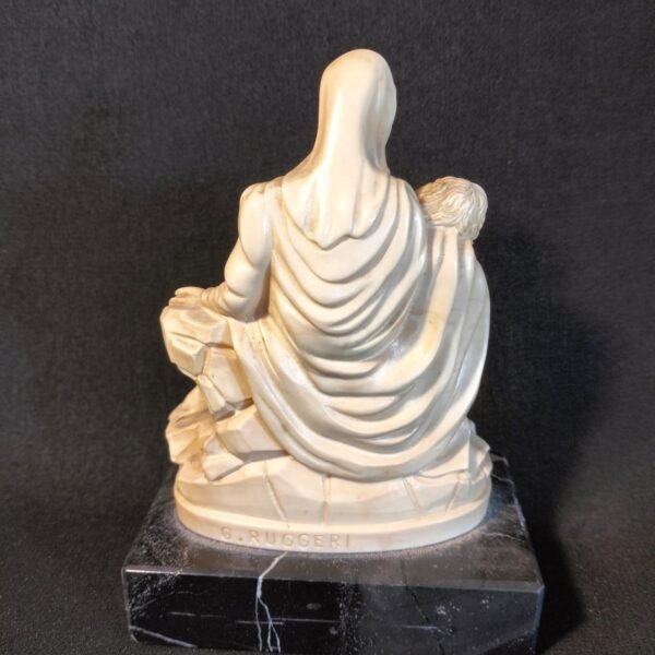 Vintage Italian G Ruggeri Pieta Sculpture - Image 2