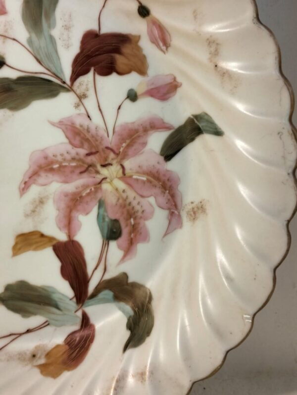 Rare Vintage German Rudolstadt Fruit Bowl - Image 3