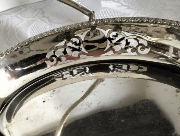 Affordable Vintage Silver Plated EPNS Footed Oval Basket - Image 6