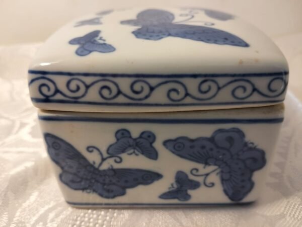 Ming Blue Trinket Box with Lid