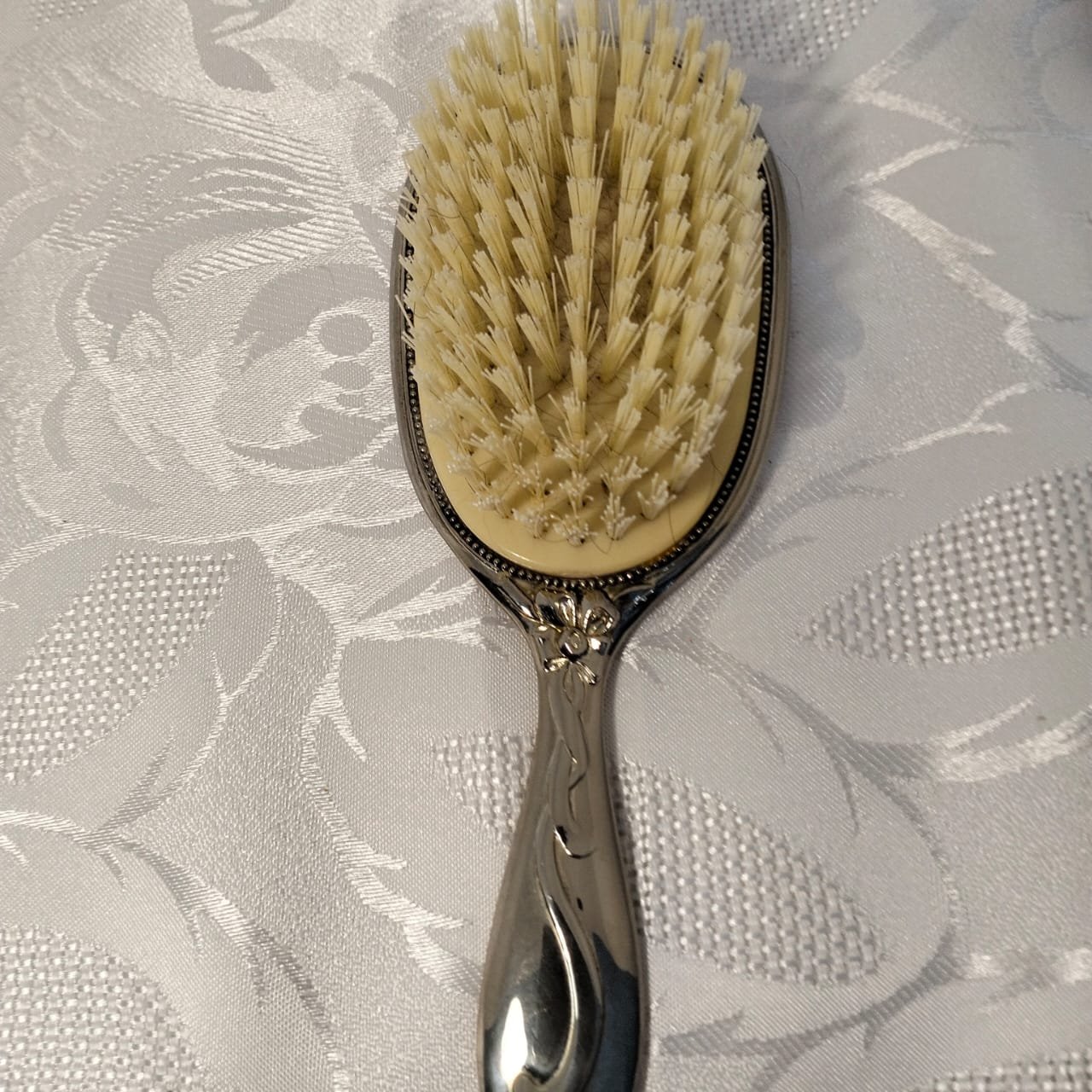 Vintage Art Nouveau 3 Piece Vanity Set 6 Vintage Art Nouveau 3 Piece Vanity Set - Image 6