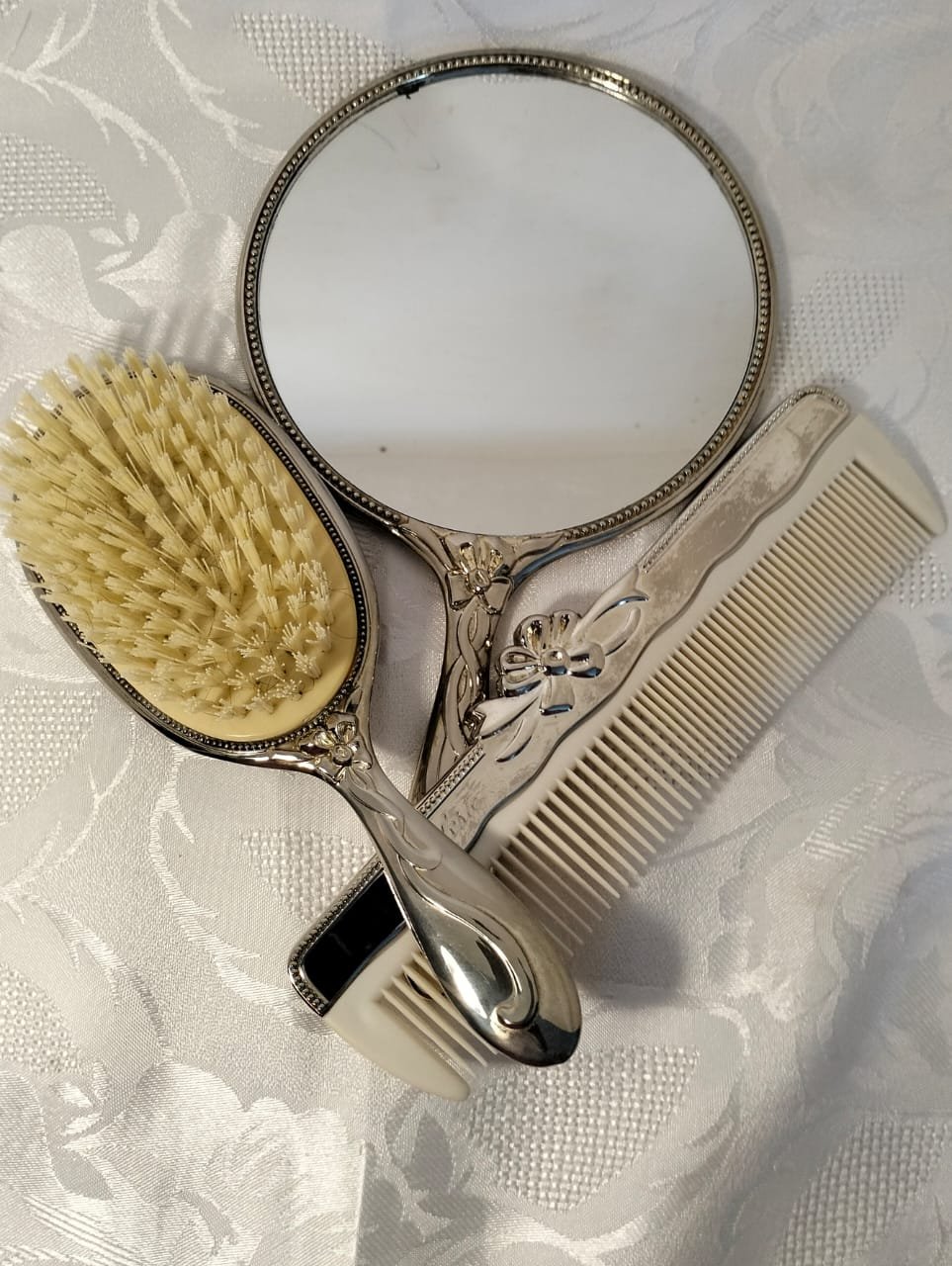 Vintage Art Nouveau 3 Piece Vanity Set 1 Vintage Art Nouveau 3 Piece Vanity Set