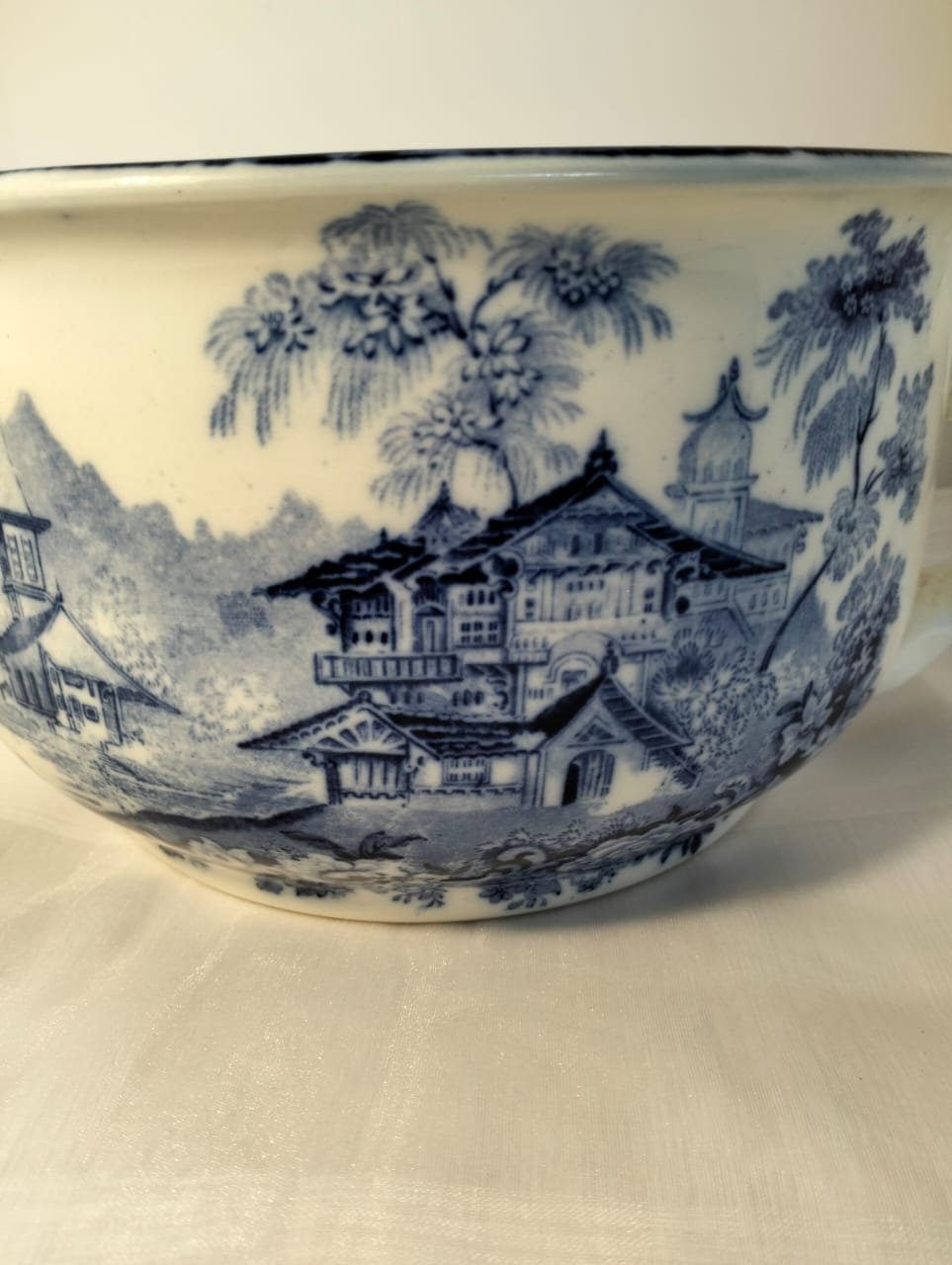 Vintage Minton Staffordshire chamber pot 6 Vintage Minton Staffordshire chamber pot - Image 6