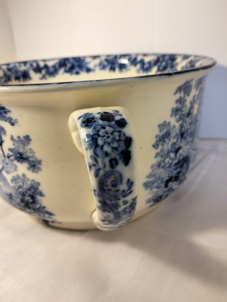 Vintage Minton Staffordshire chamber pot 4 Vintage Minton Staffordshire chamber pot - Image 4