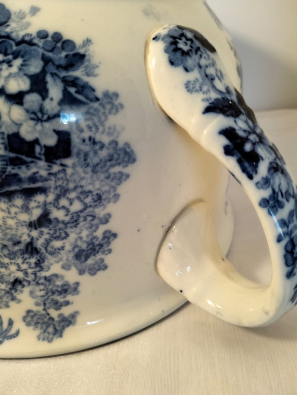 Vintage Minton Staffordshire chamber pot 3 Vintage Minton Staffordshire chamber pot - Image 3