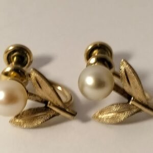 12ct gold plated earrings with cultured pearls