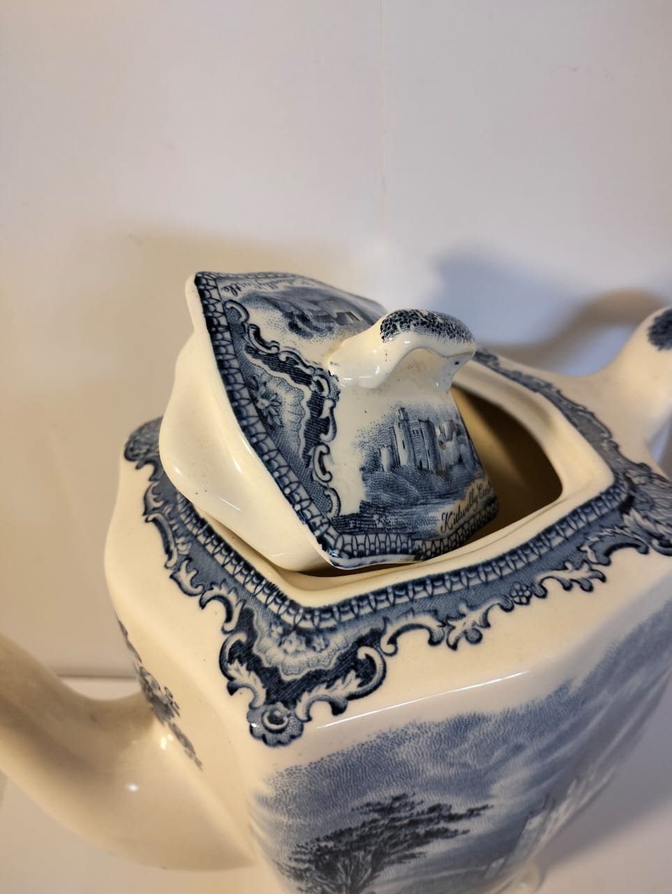 Rare Johnson Bros Blue and White Coffee Pot 4 Rare Johnson Bros Blue and White Coffee Pot - Image 4