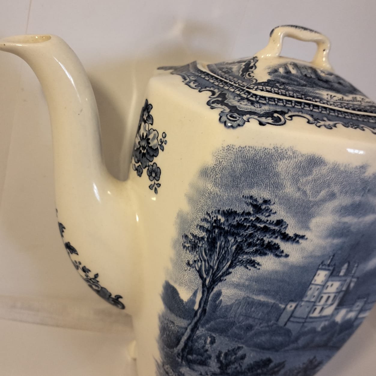 Rare Johnson Bros Blue and White Coffee Pot 7 Rare Johnson Bros Blue and White Coffee Pot - Image 7