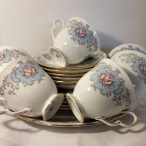Queen Anne 19 piece tea set