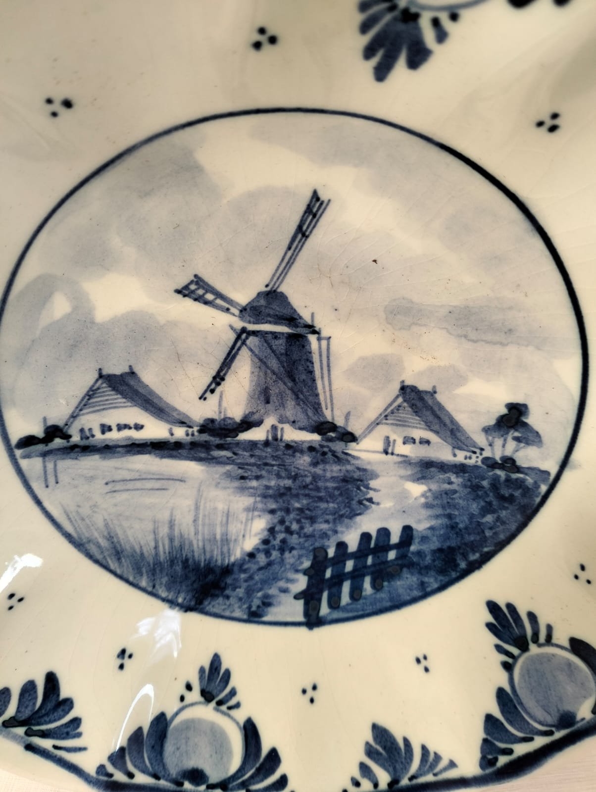 Delft Blue Scalloped Edge Hand Painted Bowl 3 Delft Blue Scalloped Edge Hand Painted Bowl - Image 3