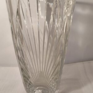 Beautiful Vintage glass flower vase