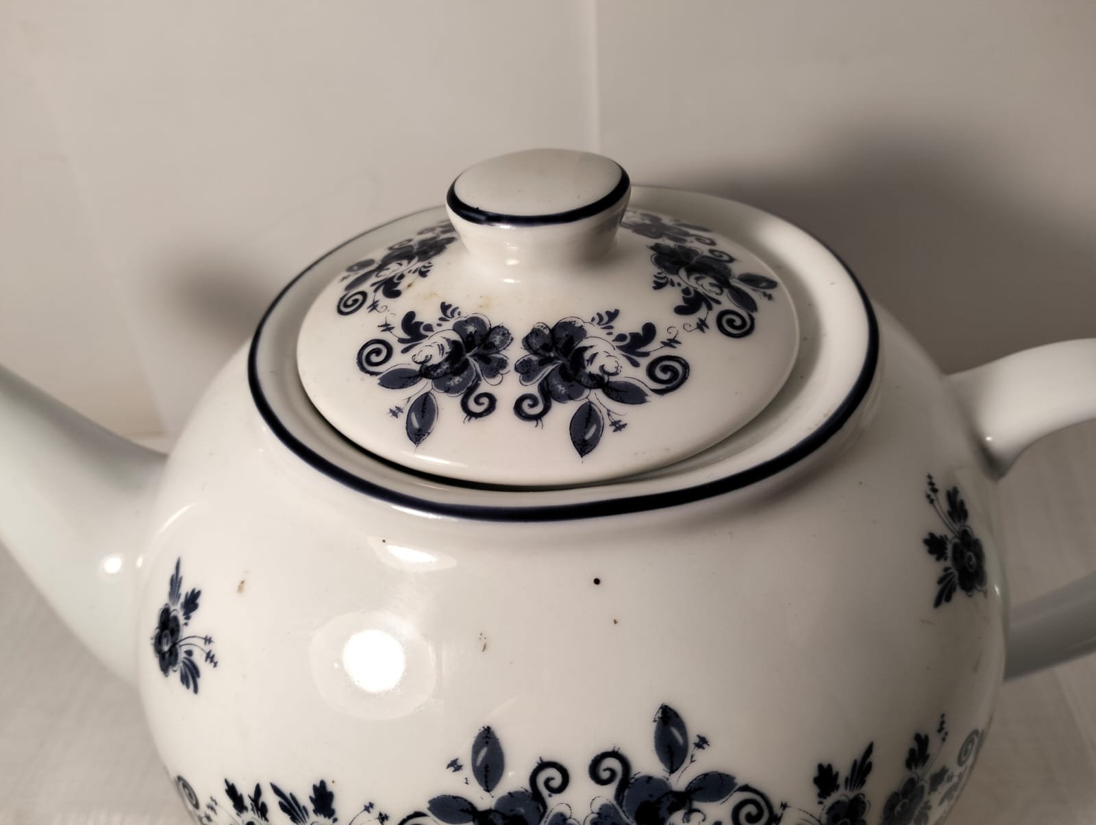 Vintage M DELFT BLAAU OUDE MOLEN Teapot 5 Vintage M DELFT BLAAU OUDE MOLEN Teapot - Image 5