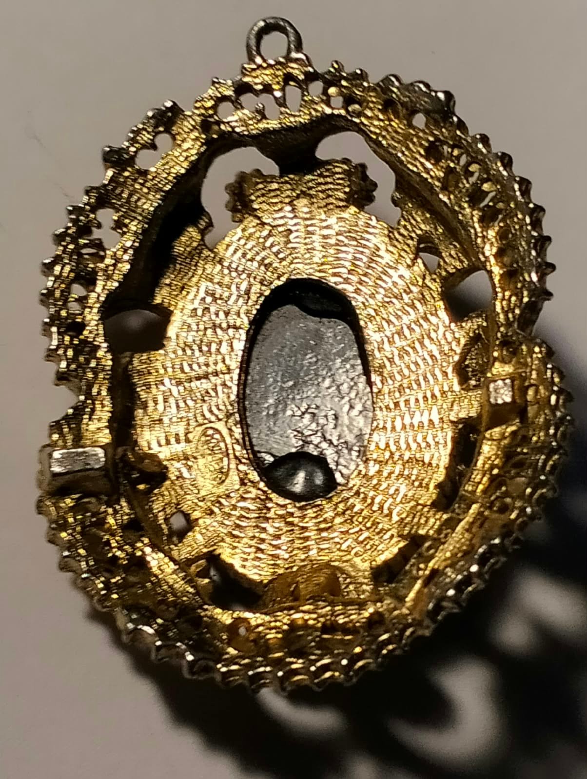 Attractive Vintage Victorian Revival Brooch 4 Attractive Vintage Victorian Revival Brooch - Image 4