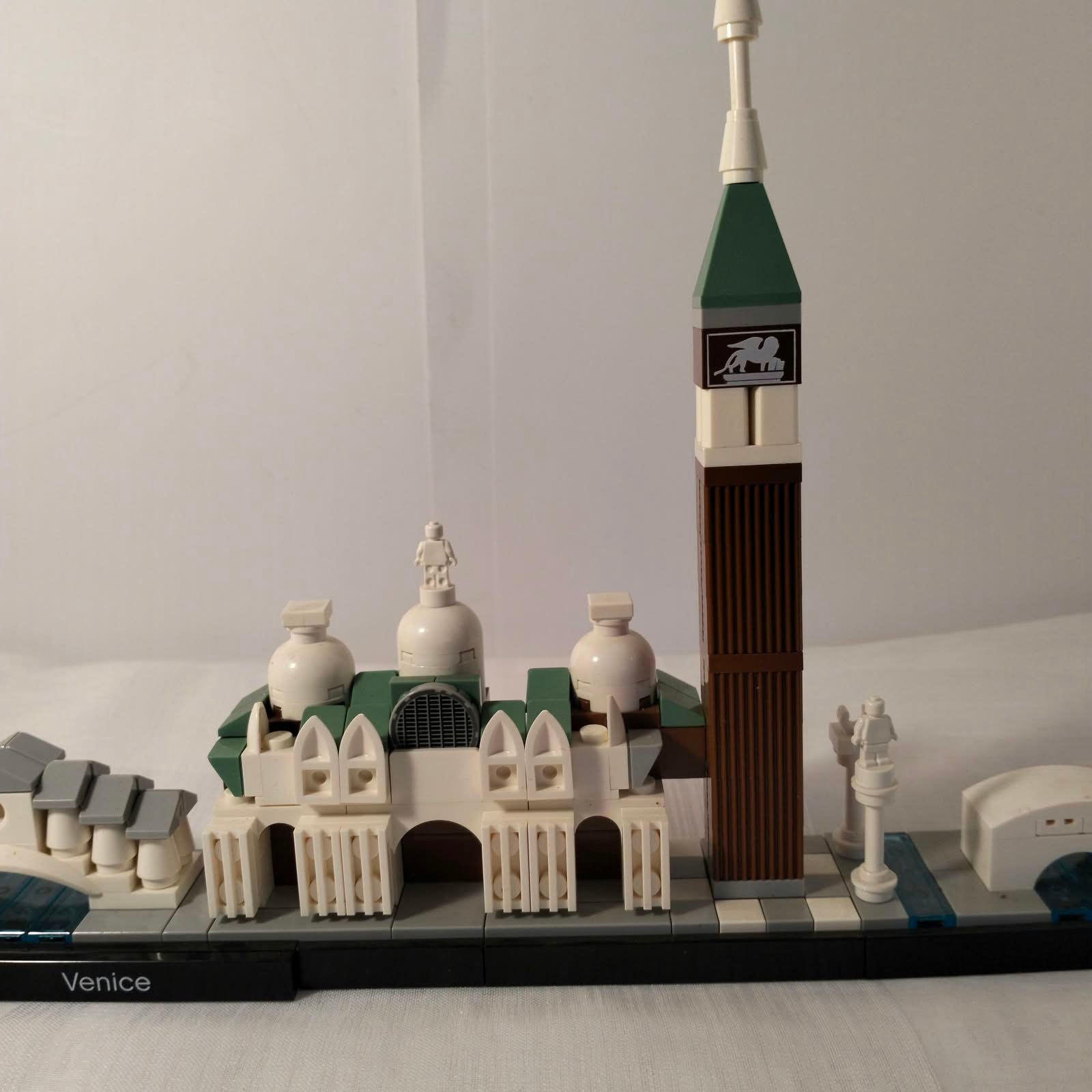 AFFORDABLE LEGO Venice Architecture 21026 4 AFFORDABLE LEGO Venice Architecture 21026 - Image 4