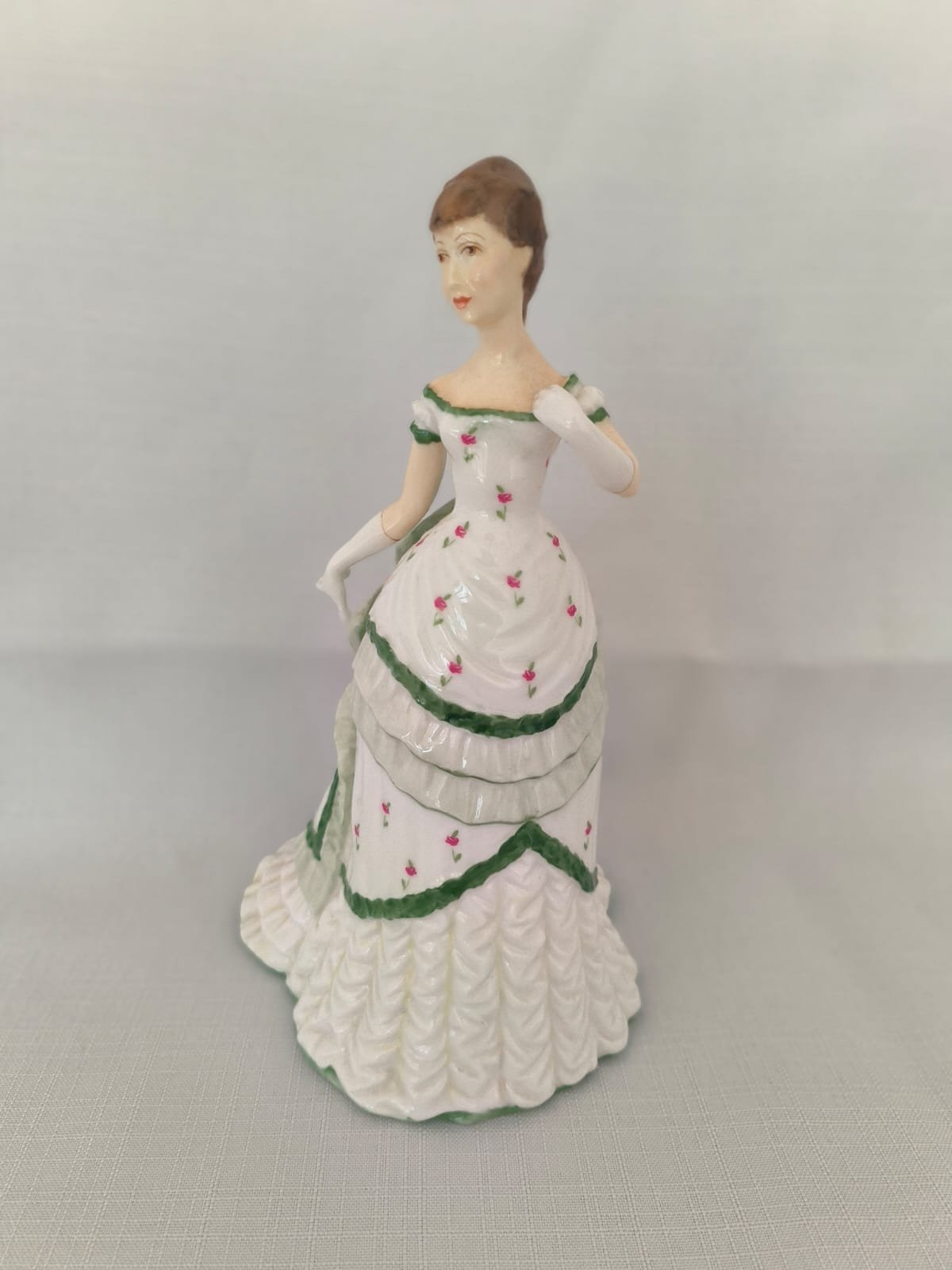 Beautiful Royal Worcester Figurine 2 Beautiful Royal Worcester Figurine - Image 2