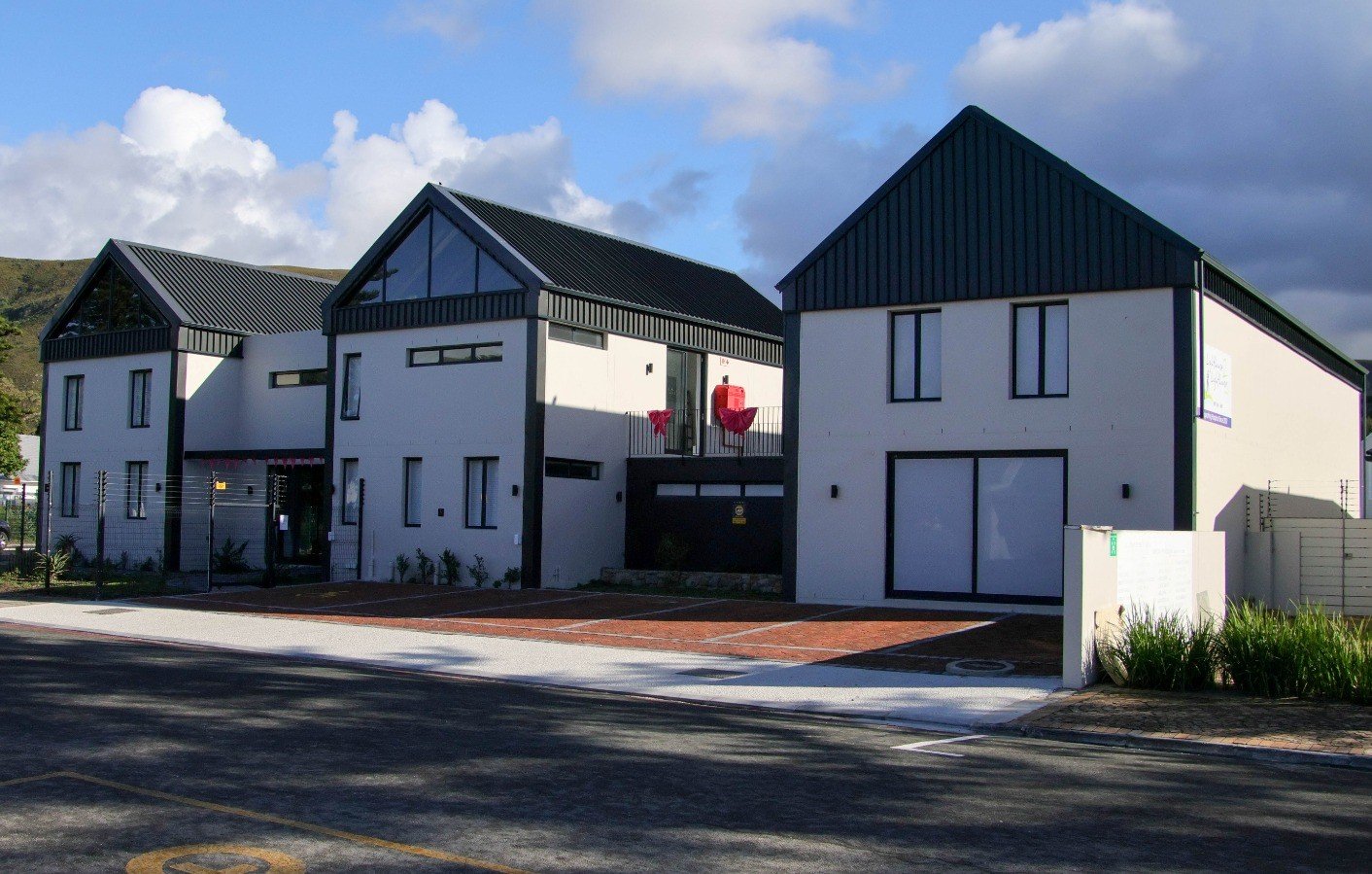 Home 2 overstrand hospice building